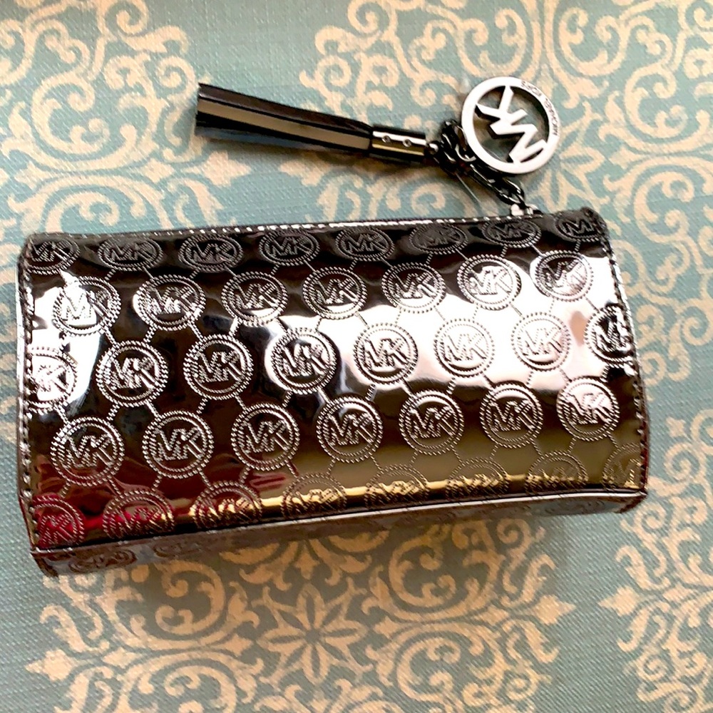 MK NWOT Limited Edition Cosmetic Case